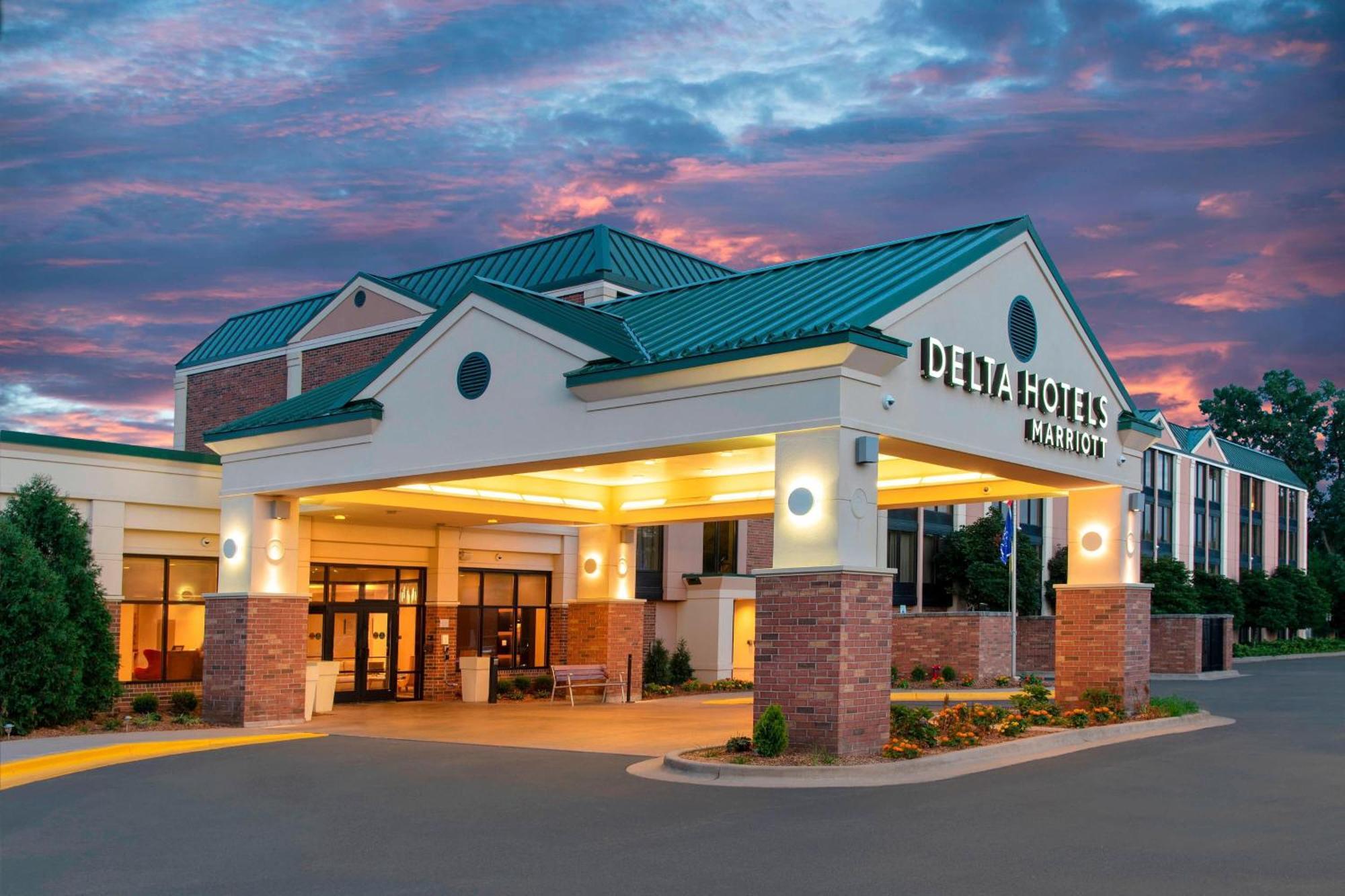 Delta Hotels By Marriott Kalamazoo Conference Center Exteriör bild